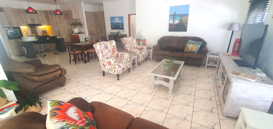 3 Bedroom Property for Sale in Sandy Point Western Cape